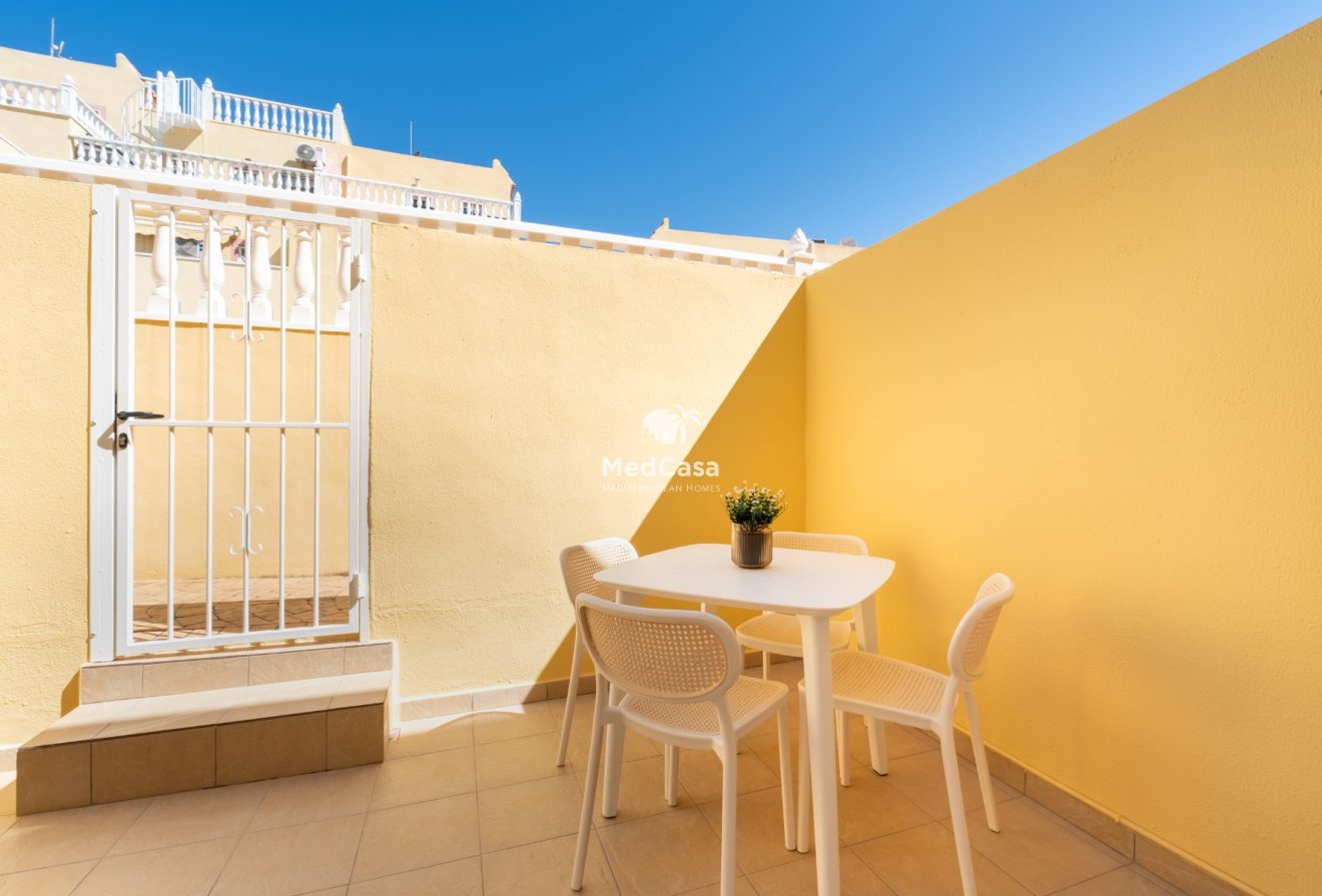 Resale - Townhouse -
Orihuela Costa - Las Filipinas