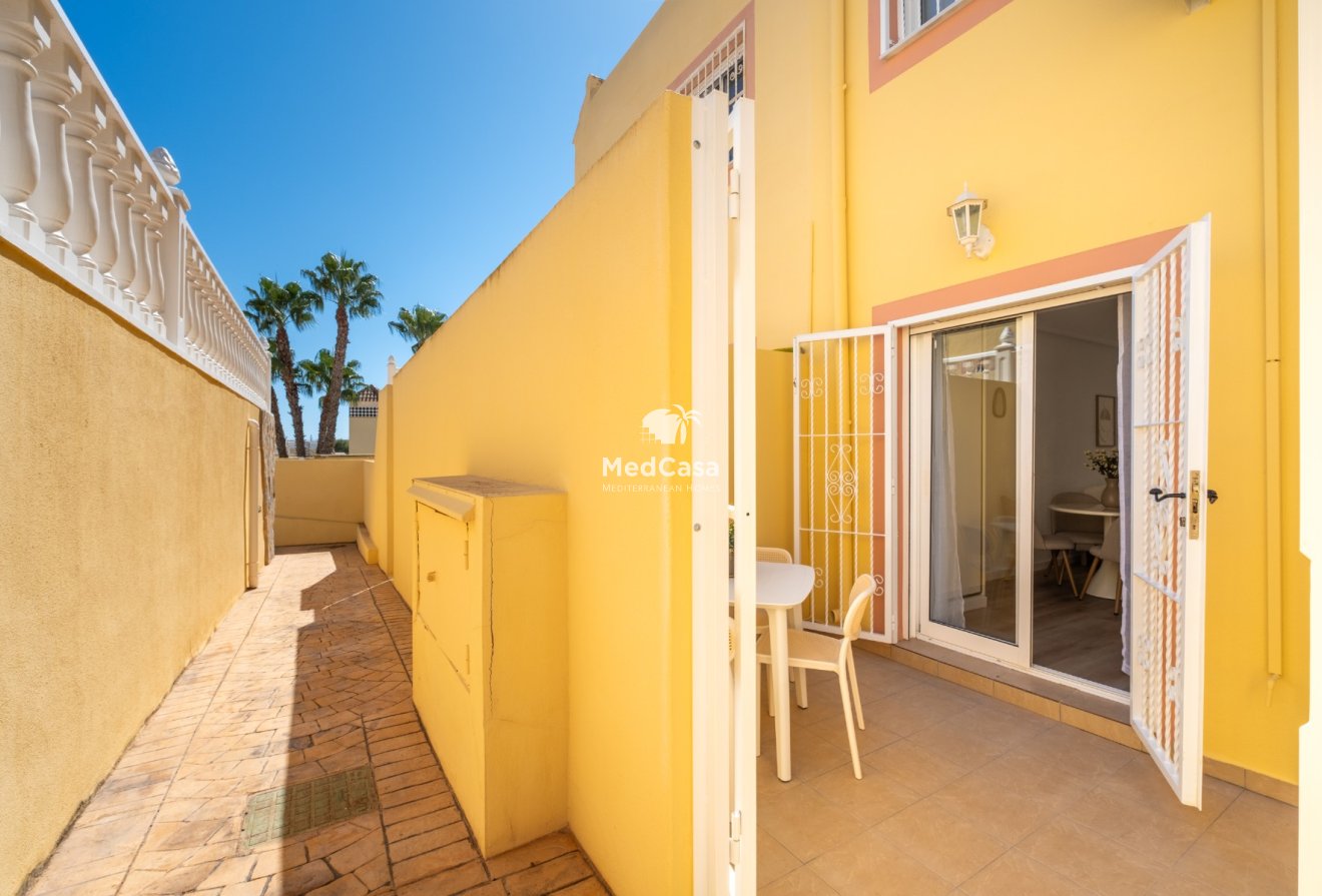 Resale - Townhouse -
Orihuela Costa - Las Filipinas