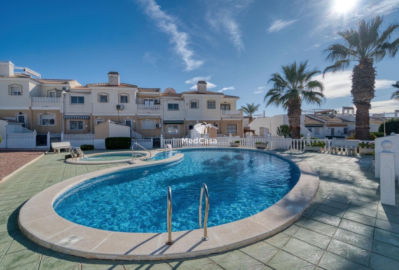 Resale - Townhouse -
Benijofar - Monte Azul