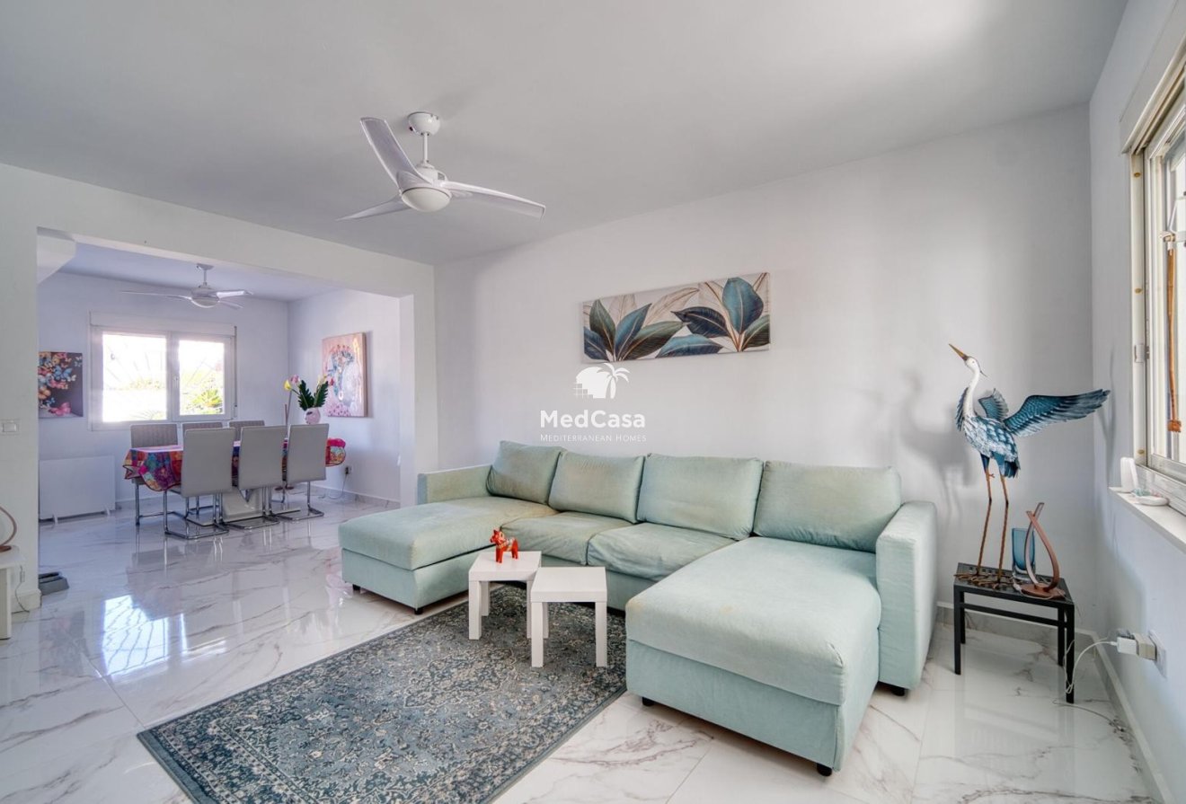 Resale - Townhouse -
Benijofar - Monte Azul