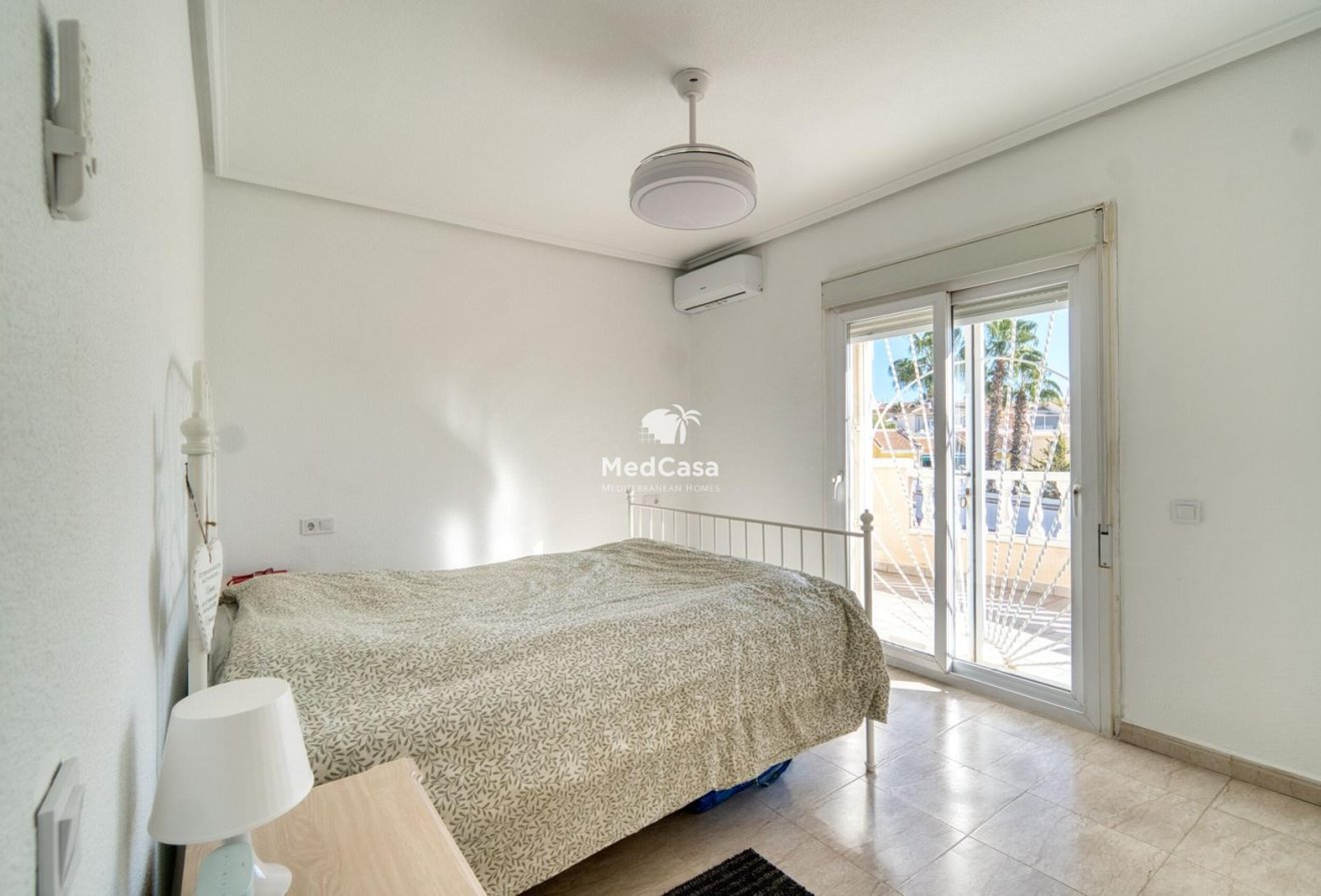 Resale - Townhouse -
Benijofar - Monte Azul