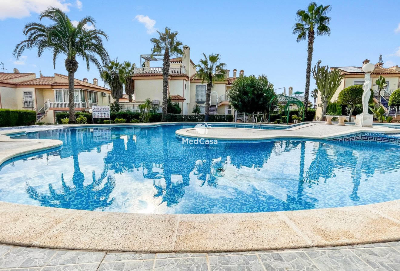 Segunda mano - Apartamento -
Orihuela Costa - Los Altos *