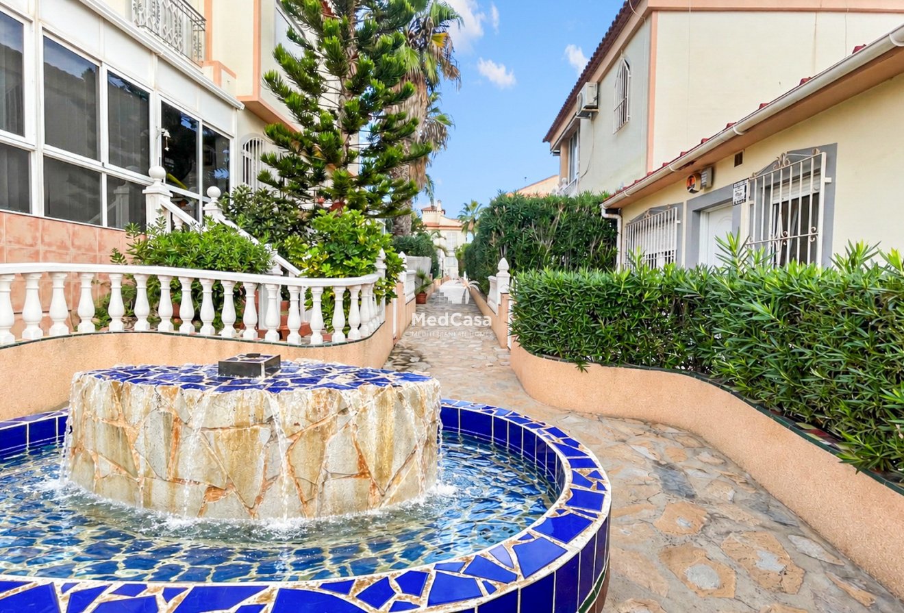 Segunda mano - Apartamento -
Orihuela Costa - Los Altos *