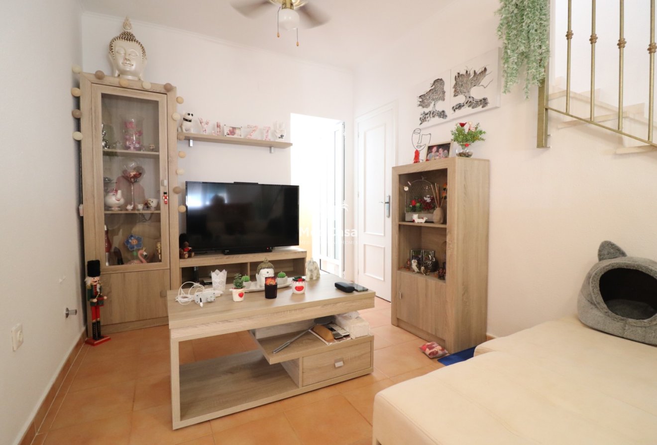 Segunda mano - Villa -
Algorfa - Montebello