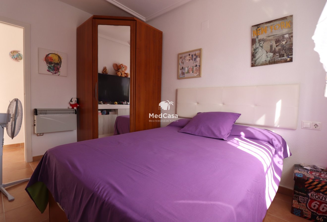 Segunda mano - Villa -
Algorfa - Montebello