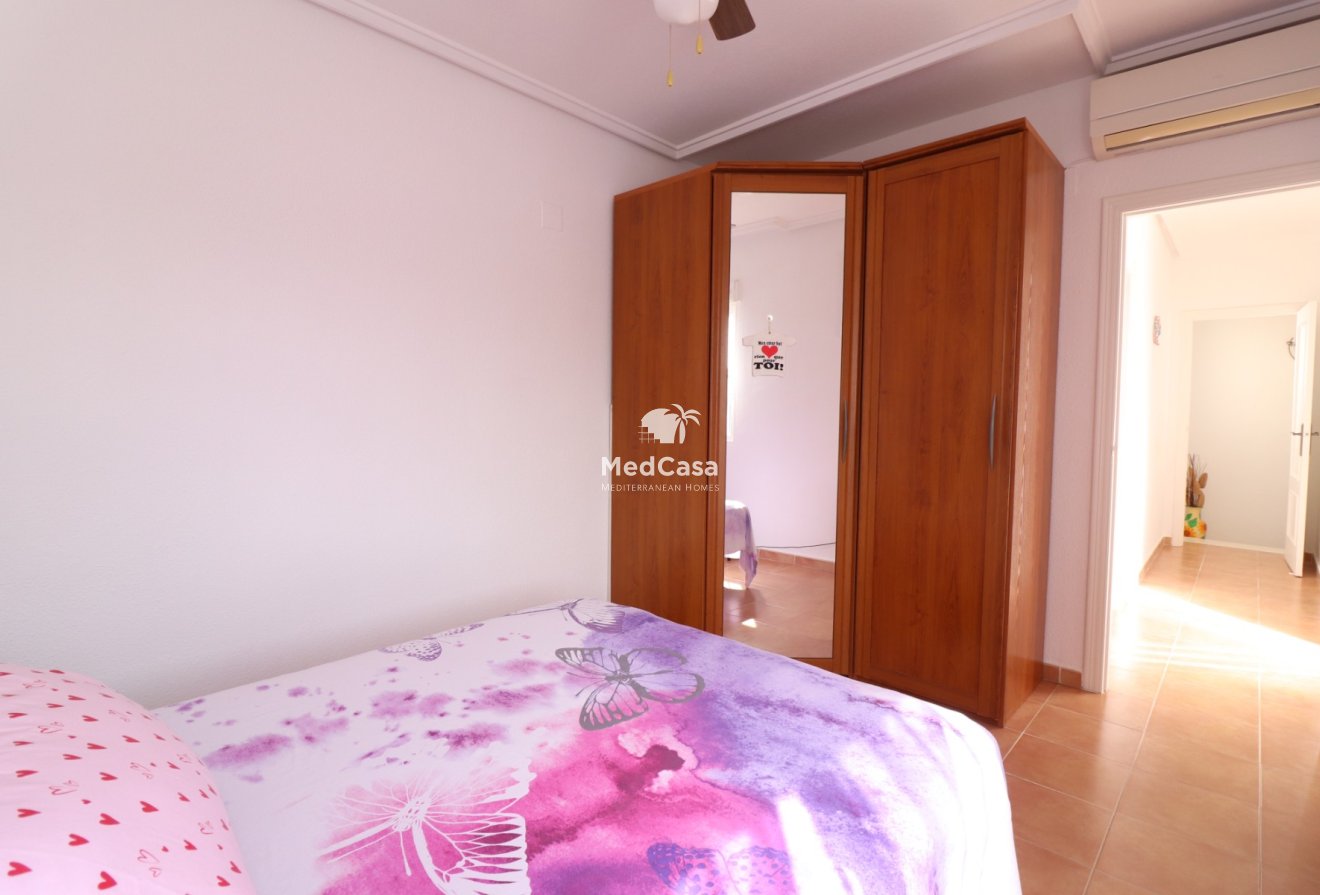 Segunda mano - Villa -
Algorfa - Montebello