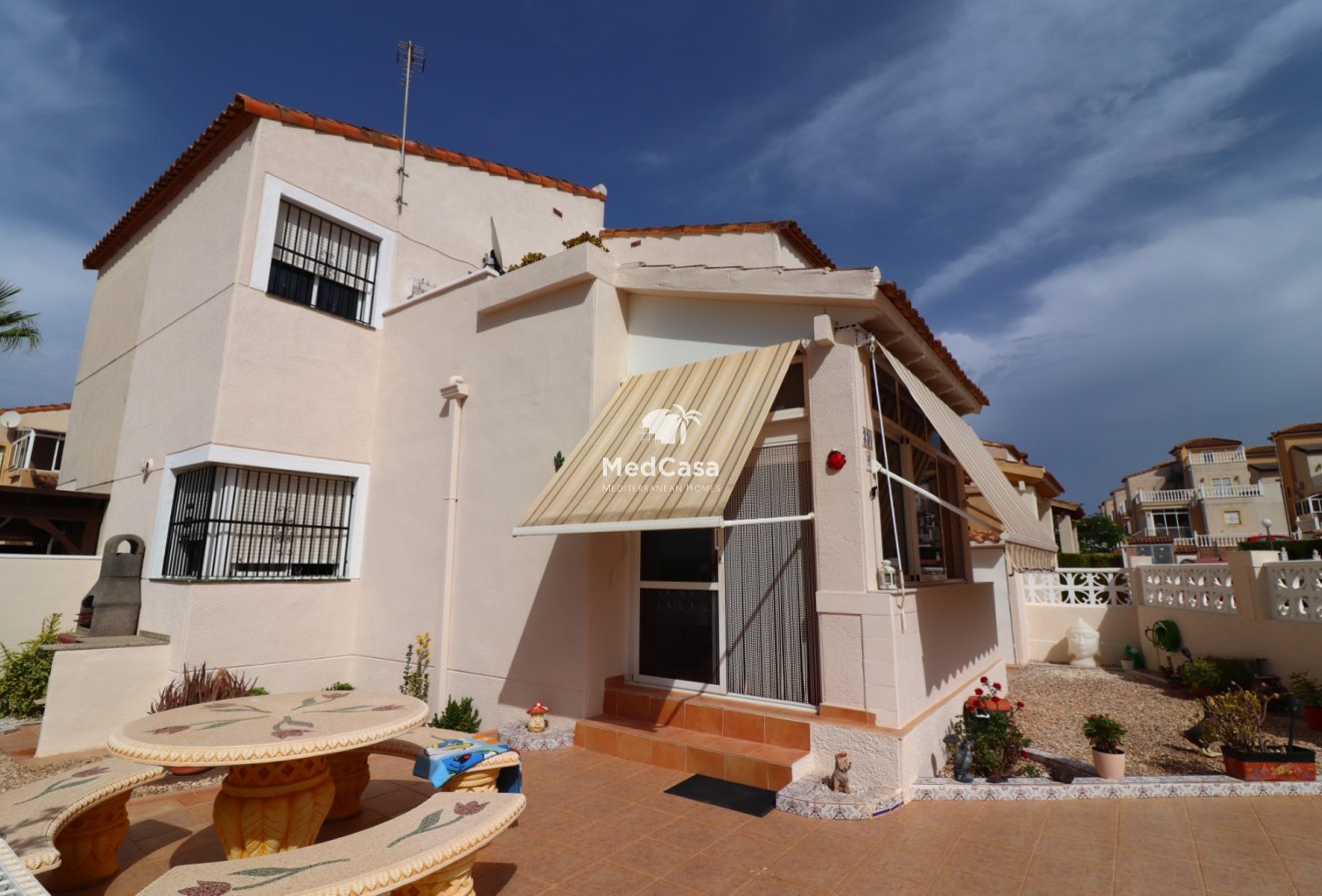 Segunda mano - Villa -
Algorfa - Montebello