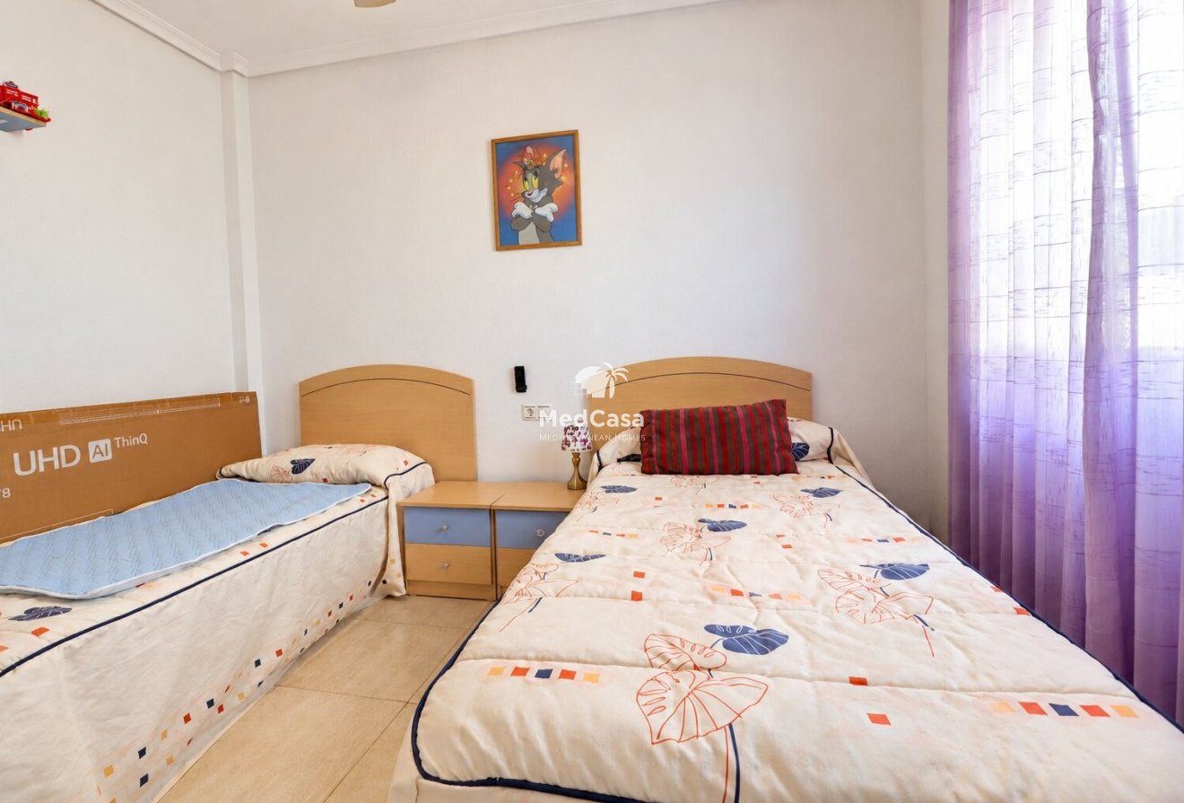 Resale - Apartment -
Orihuela Costa - Los Altos