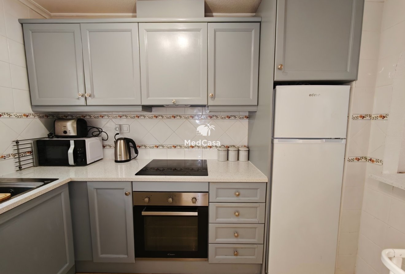 Resale - Apartment -
Algorfa