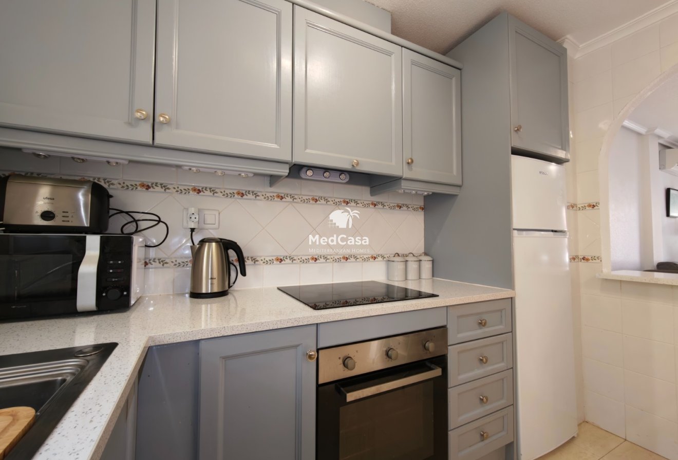 Resale - Apartment -
Algorfa