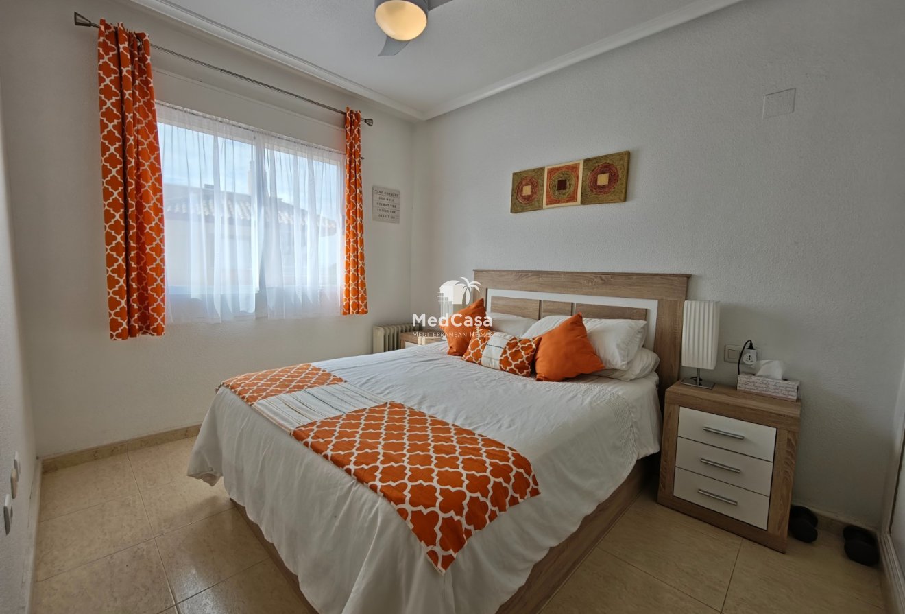 Resale - Apartment -
Algorfa