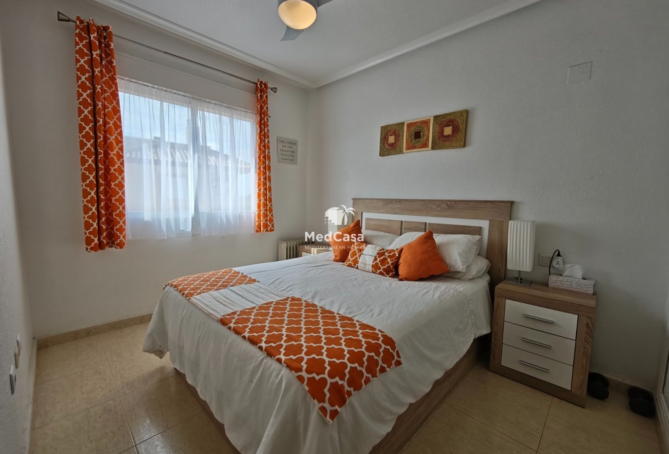 Resale - Apartment -
Algorfa