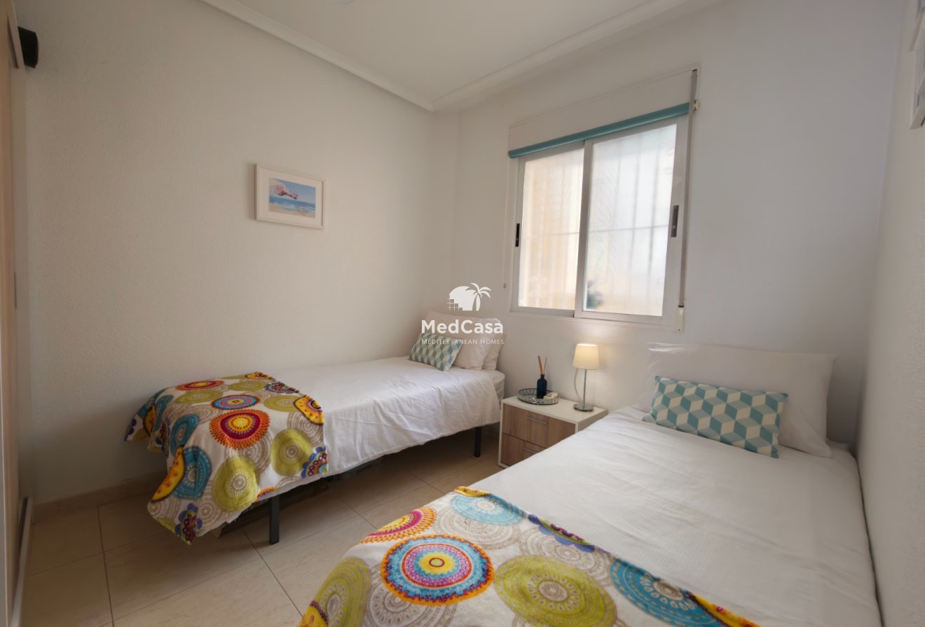 Resale - Apartment -
Algorfa
