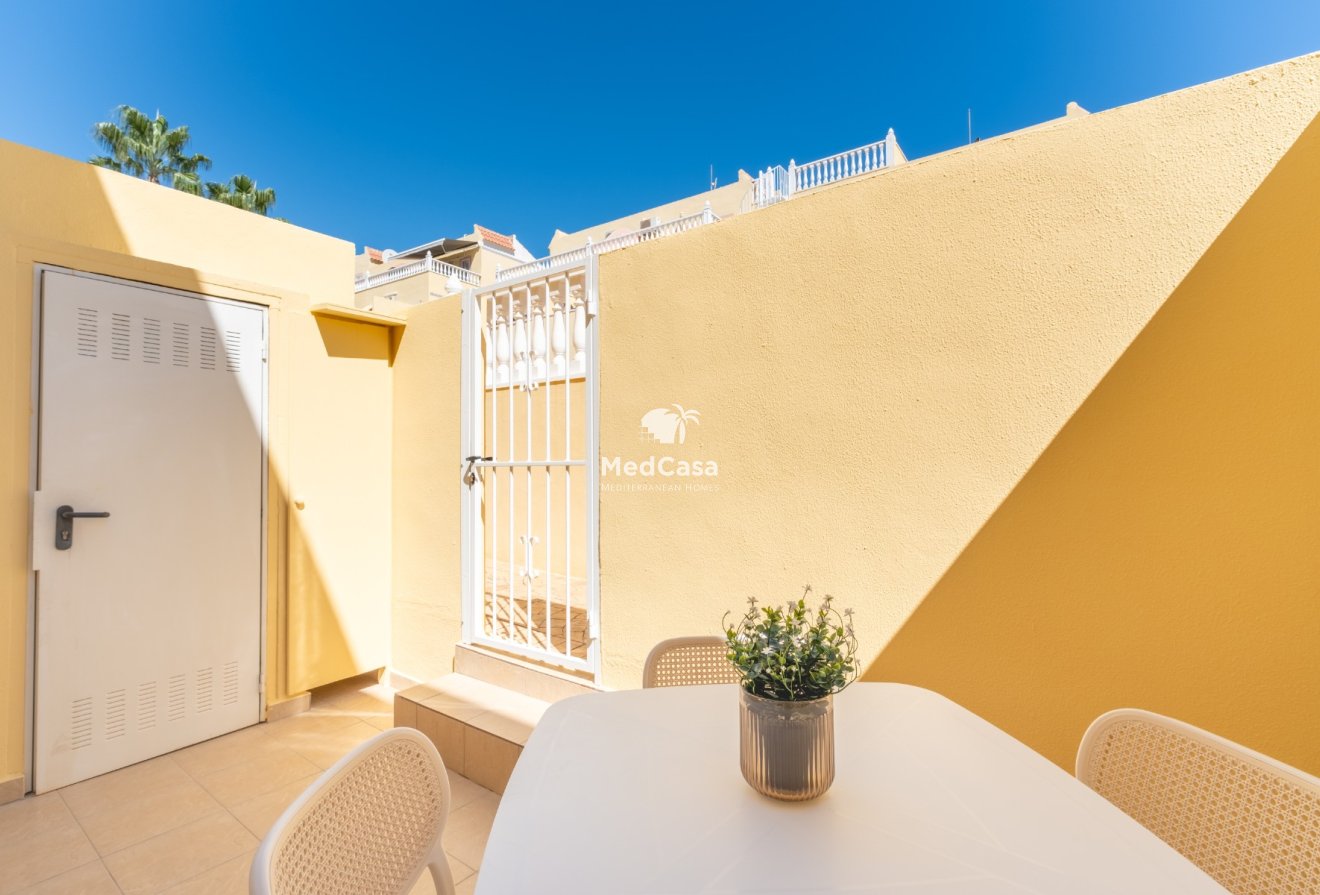 Resale - Townhouse -
Orihuela Costa - Las Filipinas