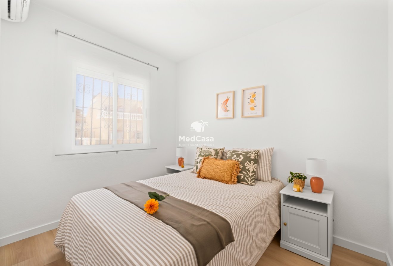 Resale - Townhouse -
Orihuela Costa - Las Filipinas