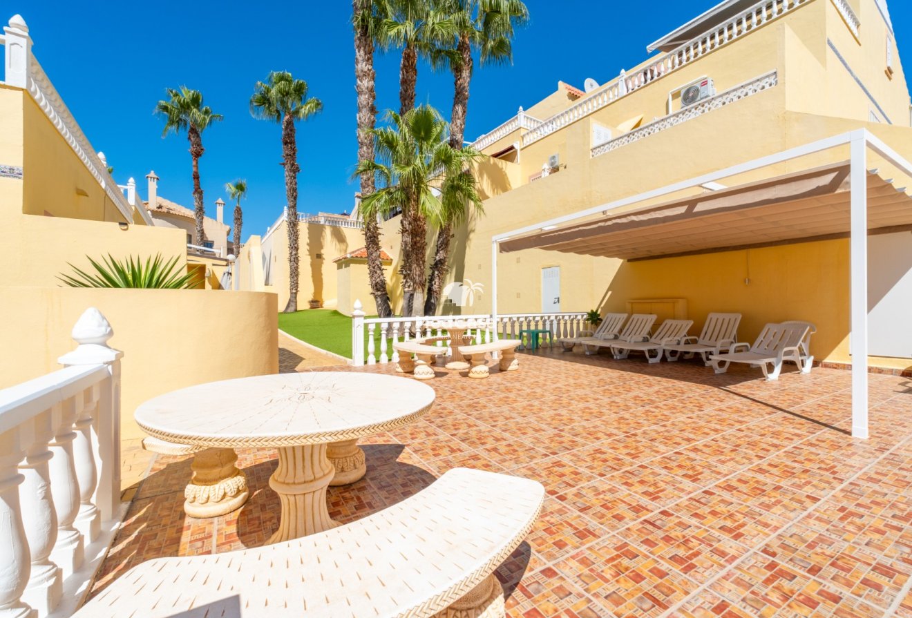 Resale - Townhouse -
Orihuela Costa - Las Filipinas