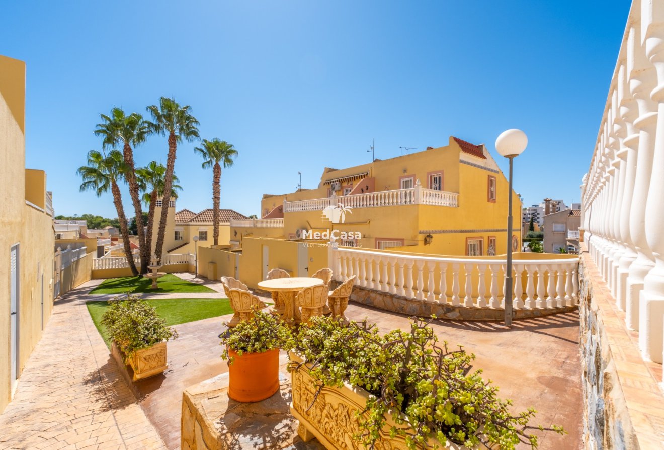 Resale - Townhouse -
Orihuela Costa - Las Filipinas