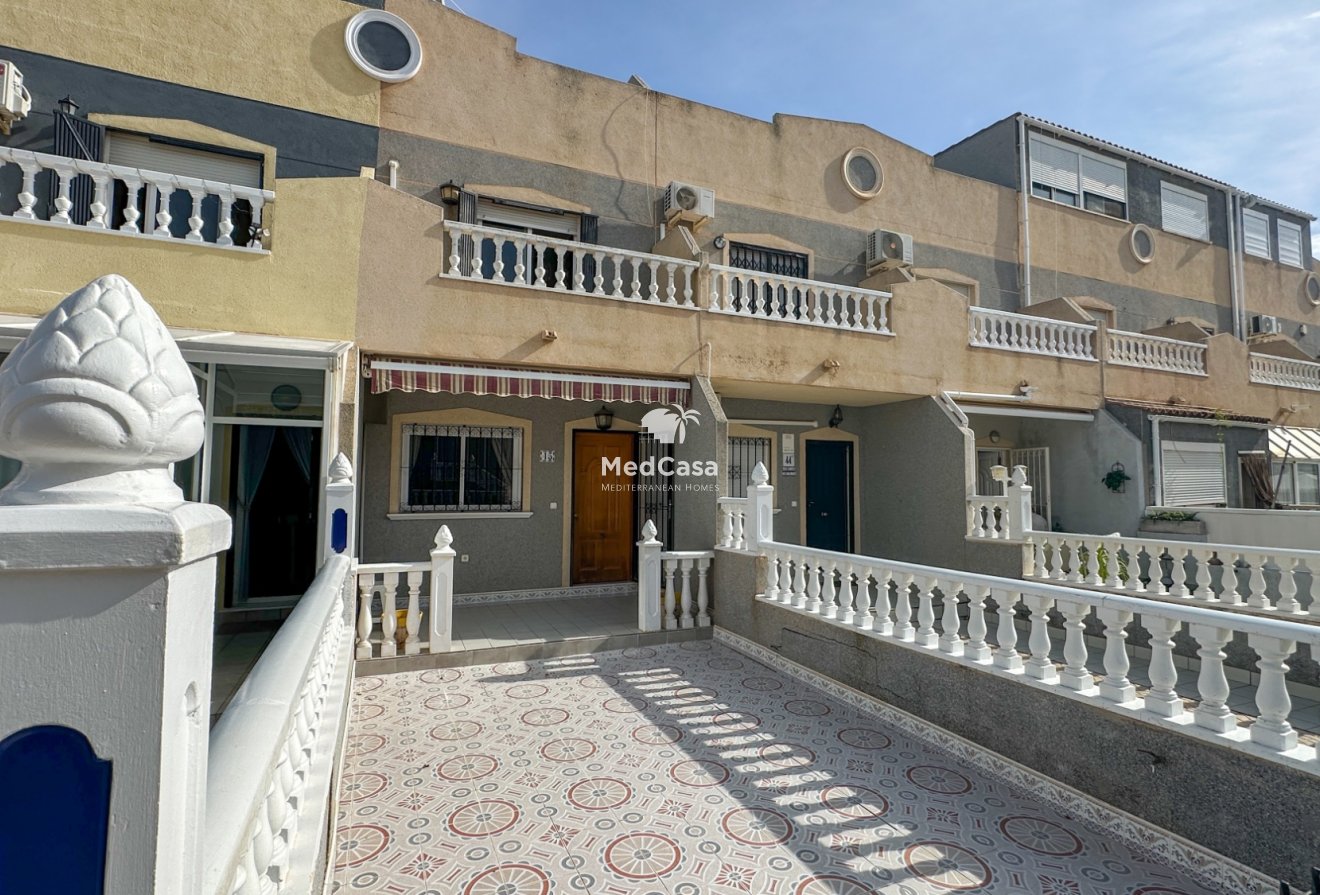 Resale - Townhouse -
Orihuela Costa - Playa Flamenca