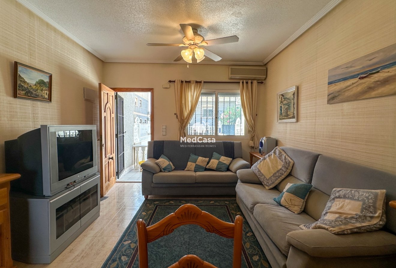 Resale - Townhouse -
Orihuela Costa - Playa Flamenca