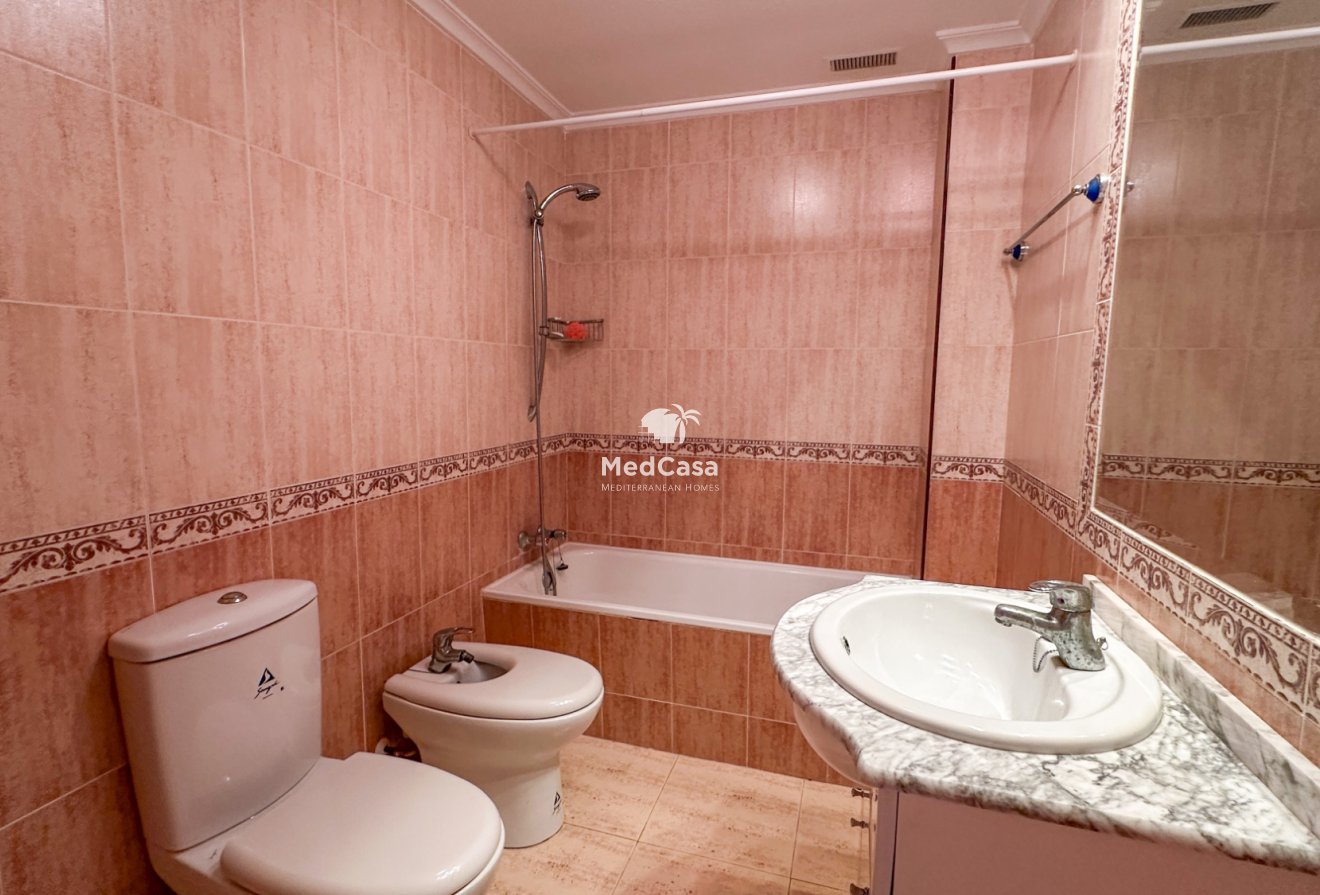 Resale - Townhouse -
Orihuela Costa - Playa Flamenca