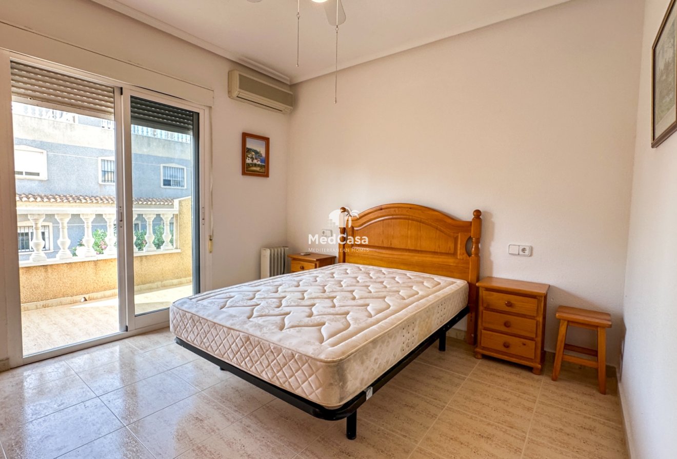 Resale - Townhouse -
Orihuela Costa - Playa Flamenca