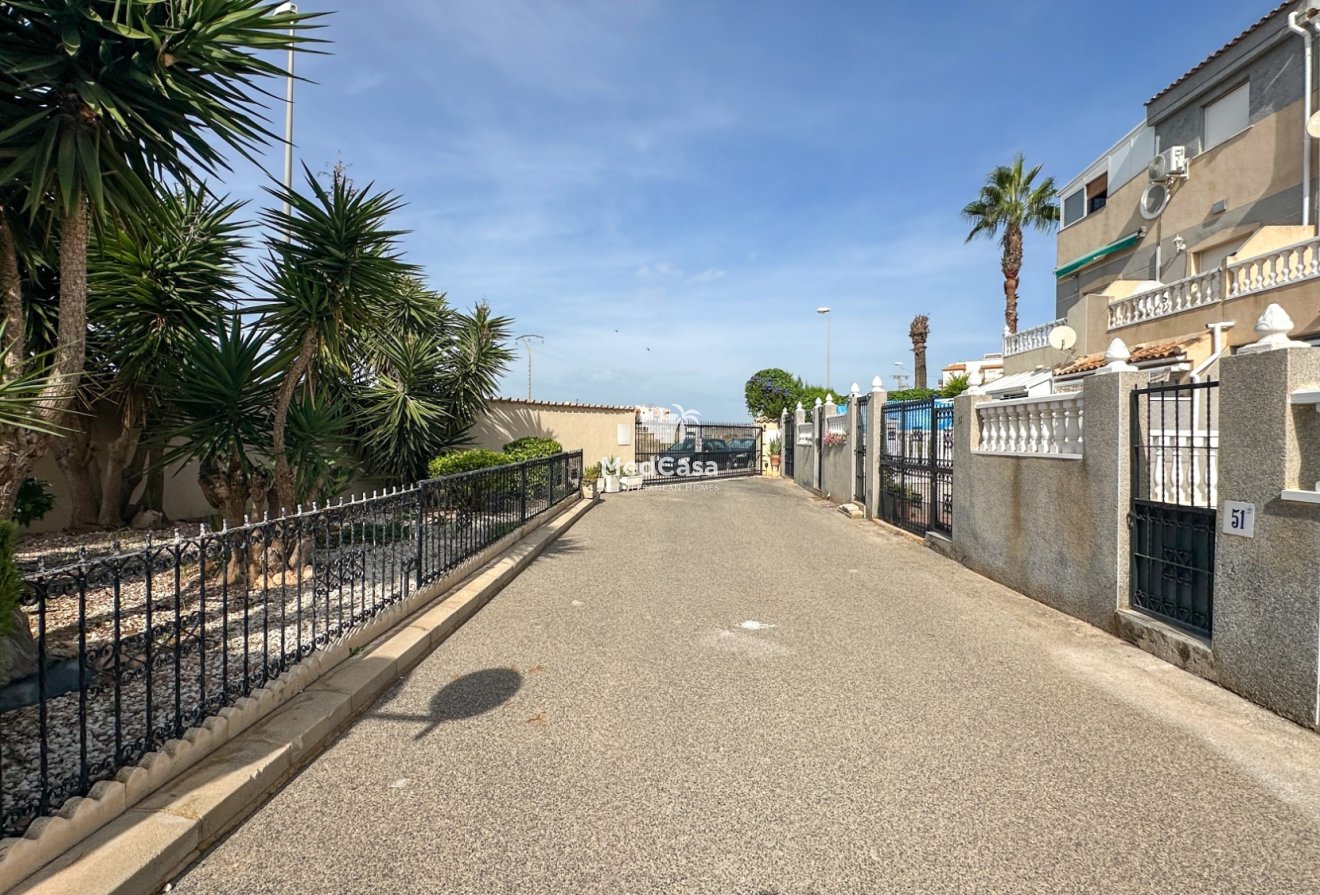 Resale - Townhouse -
Orihuela Costa - Playa Flamenca