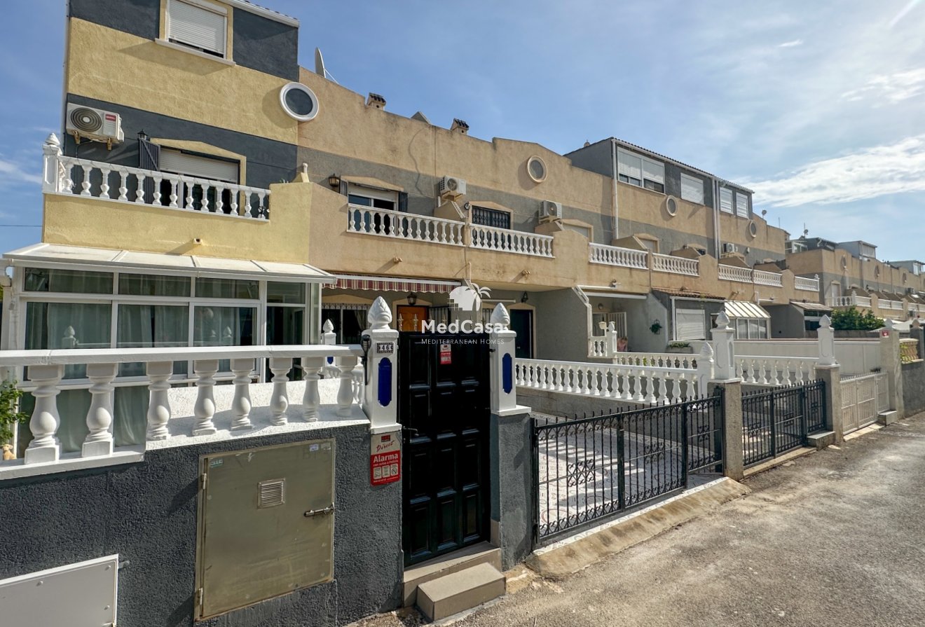 Resale - Townhouse -
Orihuela Costa - Playa Flamenca