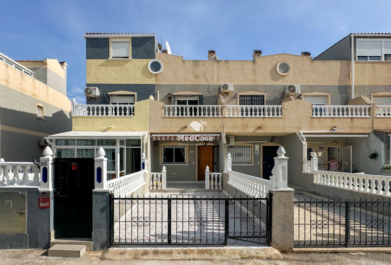 Resale - Townhouse -
Orihuela Costa - Playa Flamenca