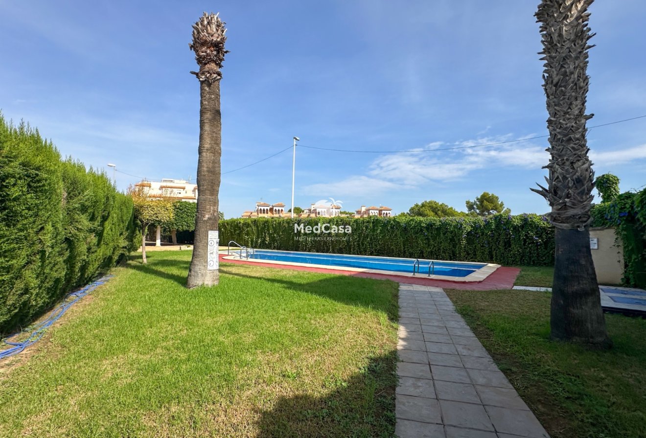 Resale - Townhouse -
Orihuela Costa - Playa Flamenca