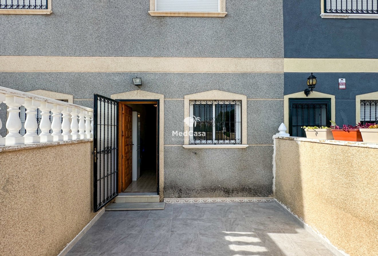 Resale - Townhouse -
Orihuela Costa - Playa Flamenca
