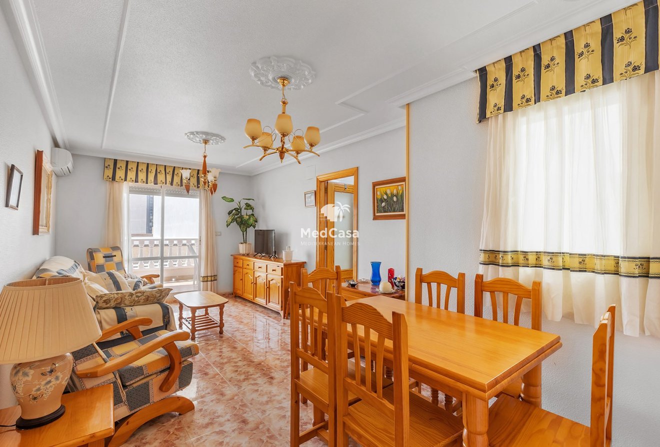 Resale - Apartment -
La Mata - Playa