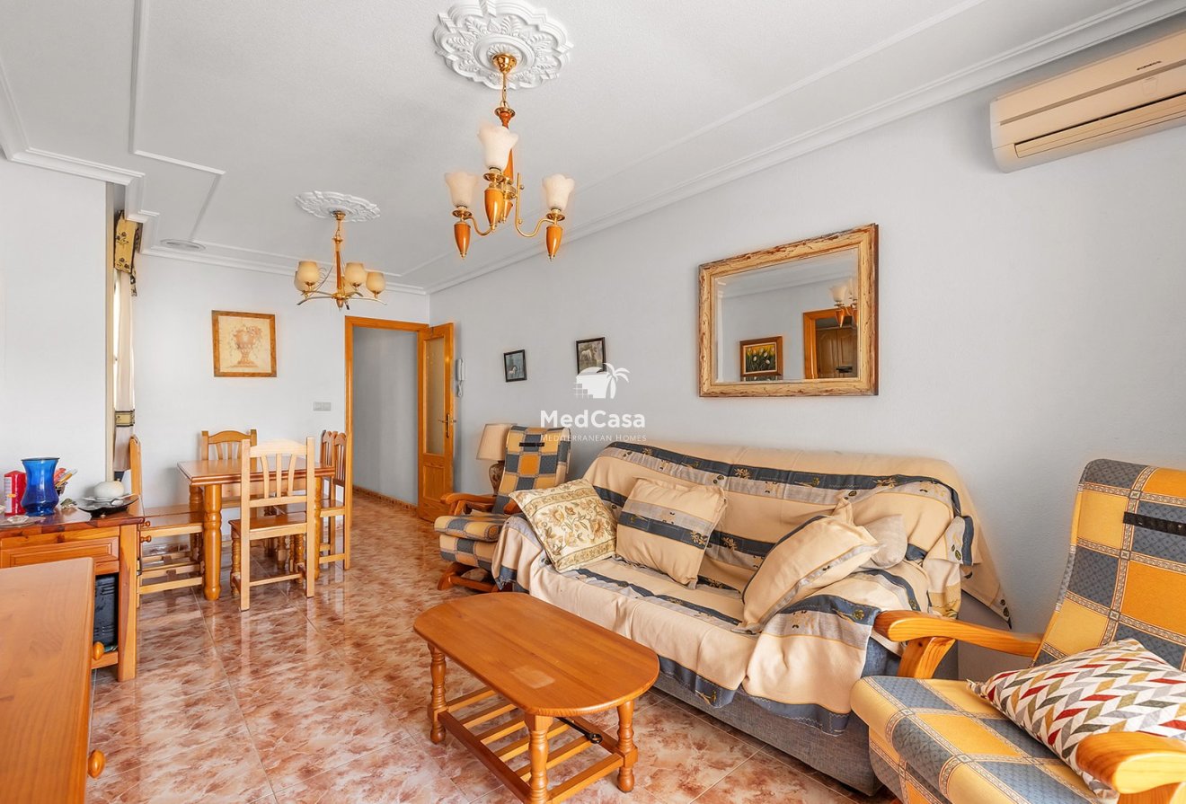 Resale - Apartment -
La Mata - Playa
