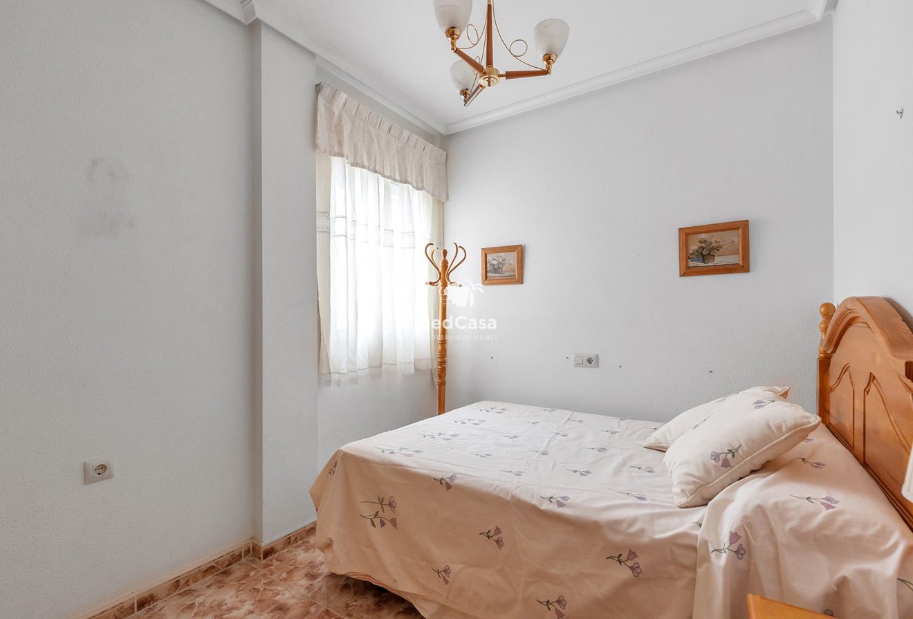 Resale - Apartment -
La Mata - Playa