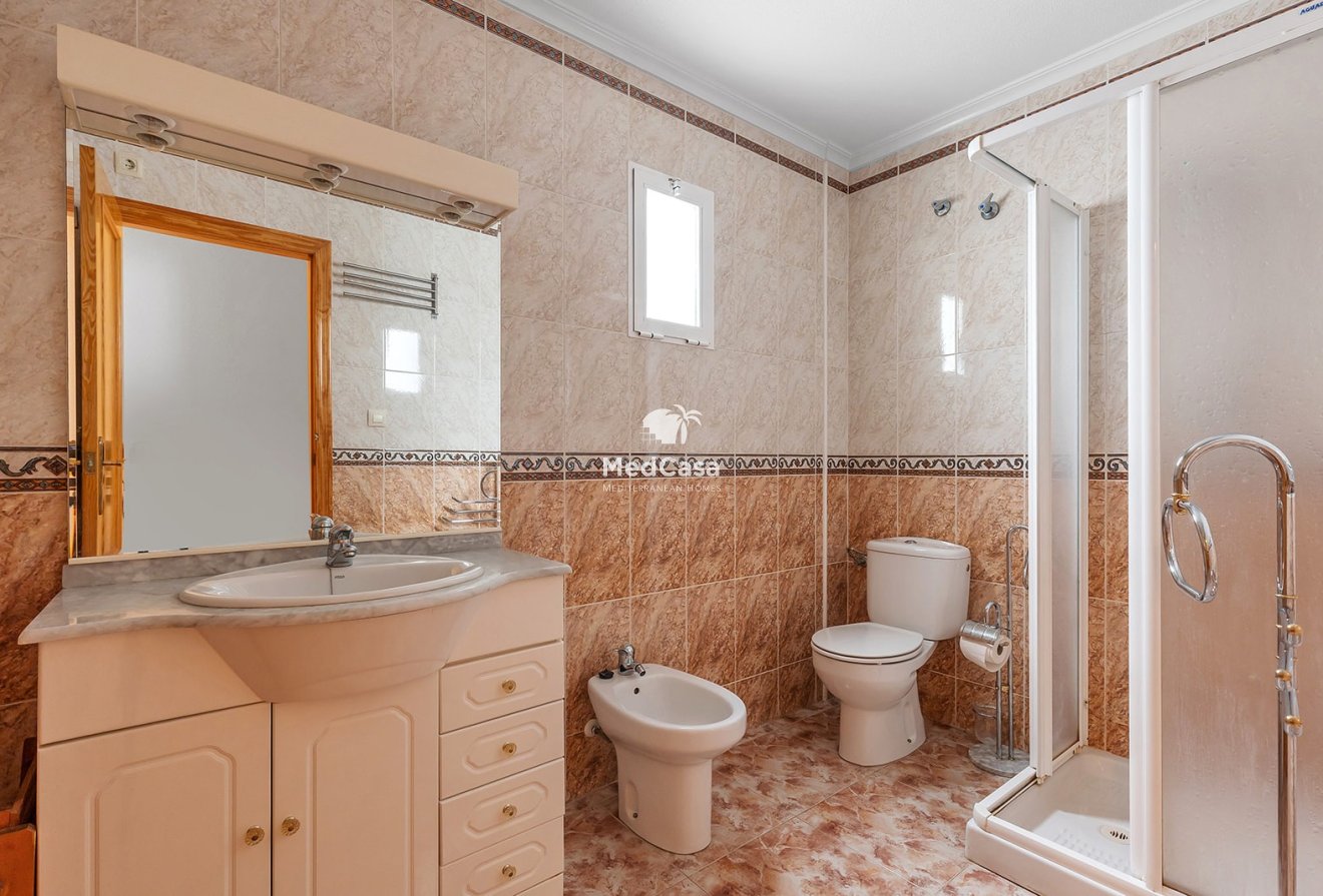 Resale - Apartment -
La Mata - Playa