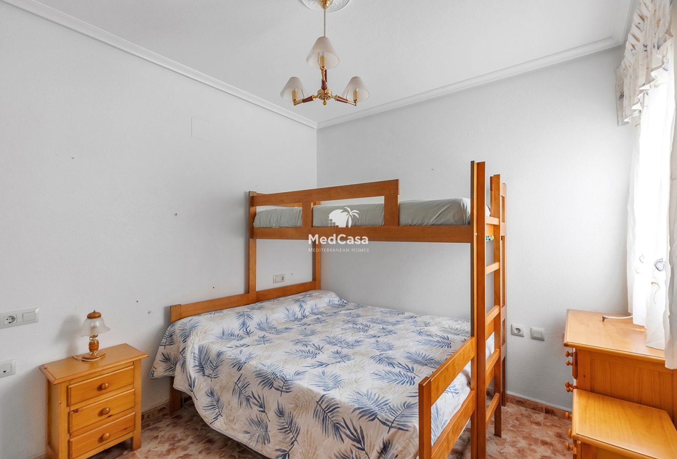 Resale - Apartment -
La Mata - Playa