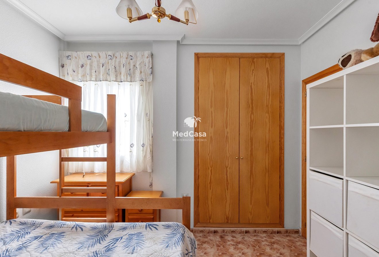 Resale - Apartment -
La Mata - Playa