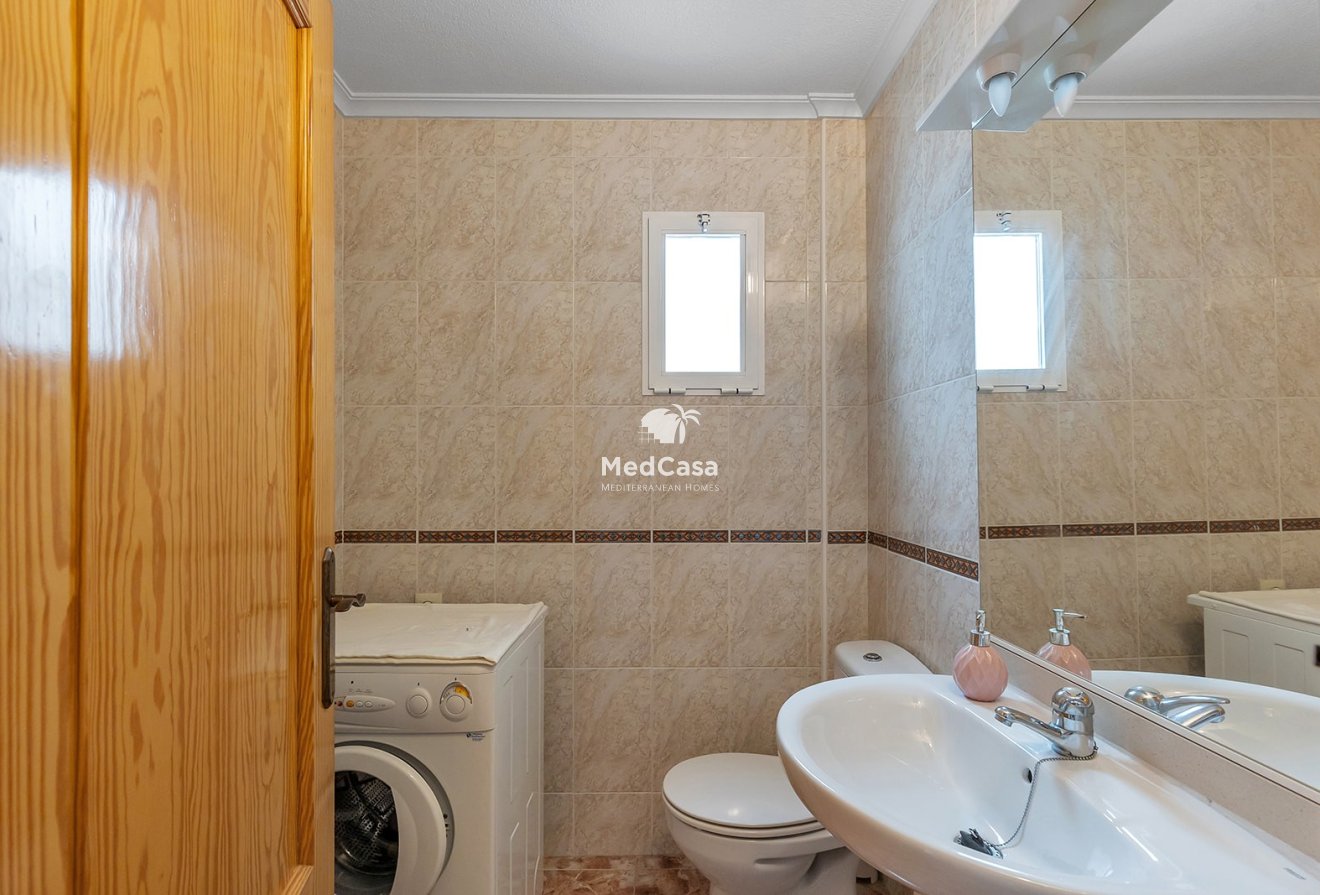 Resale - Apartment -
La Mata - Playa