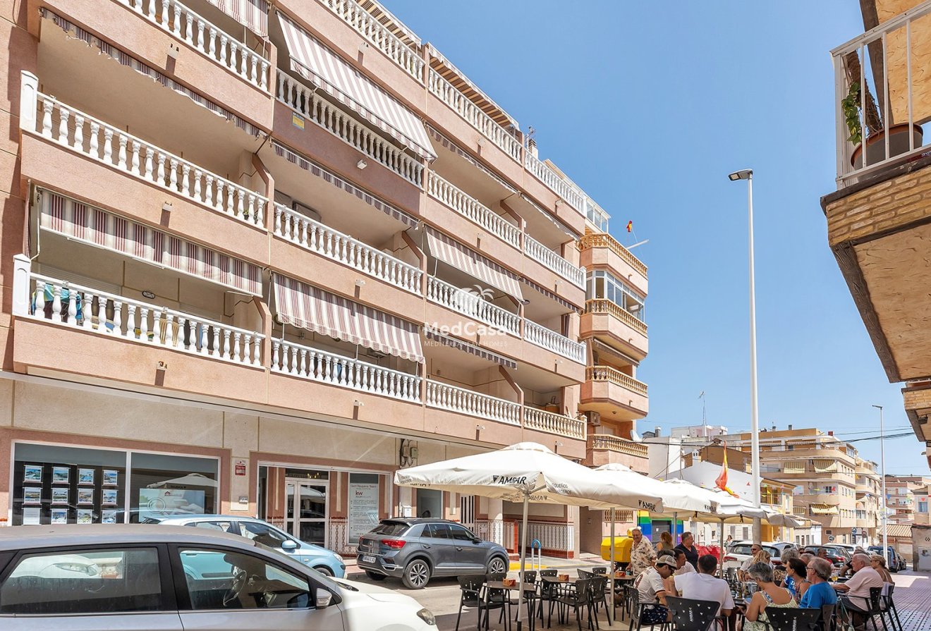 Resale - Apartment -
La Mata - Playa