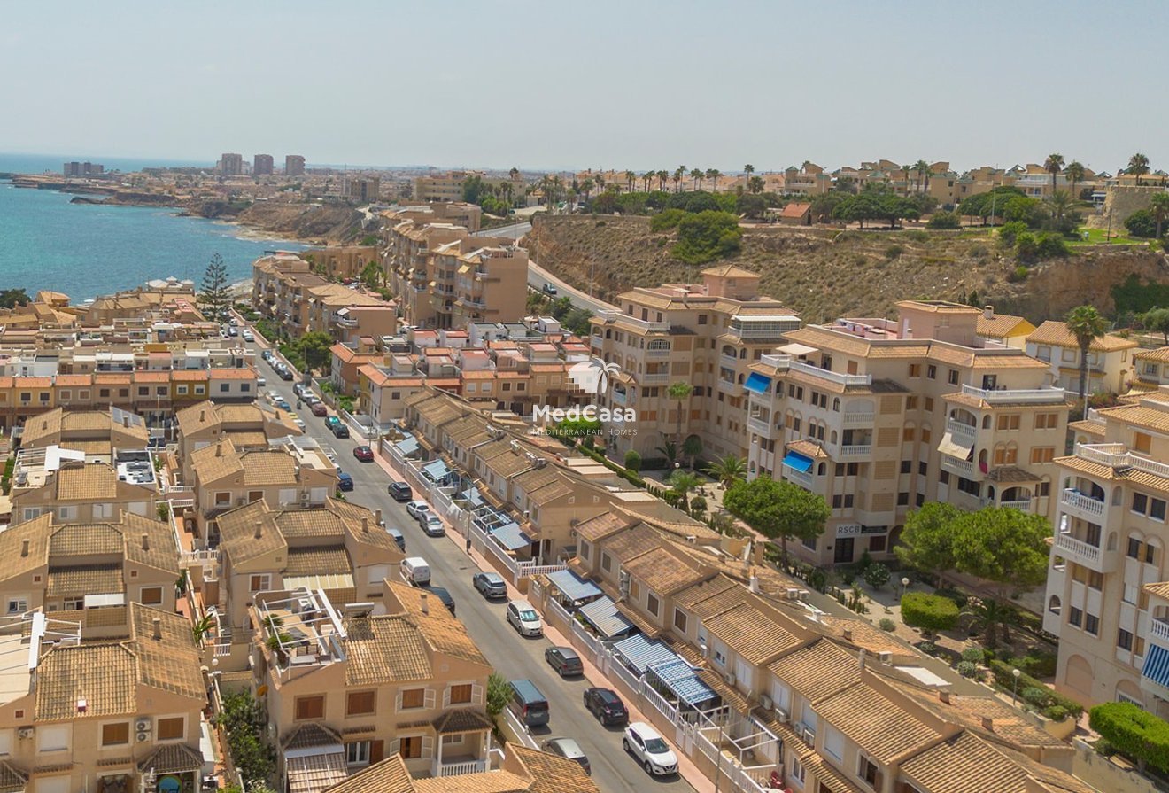 Wiederverkauf - Reihenhaus -
La Mata - Playa