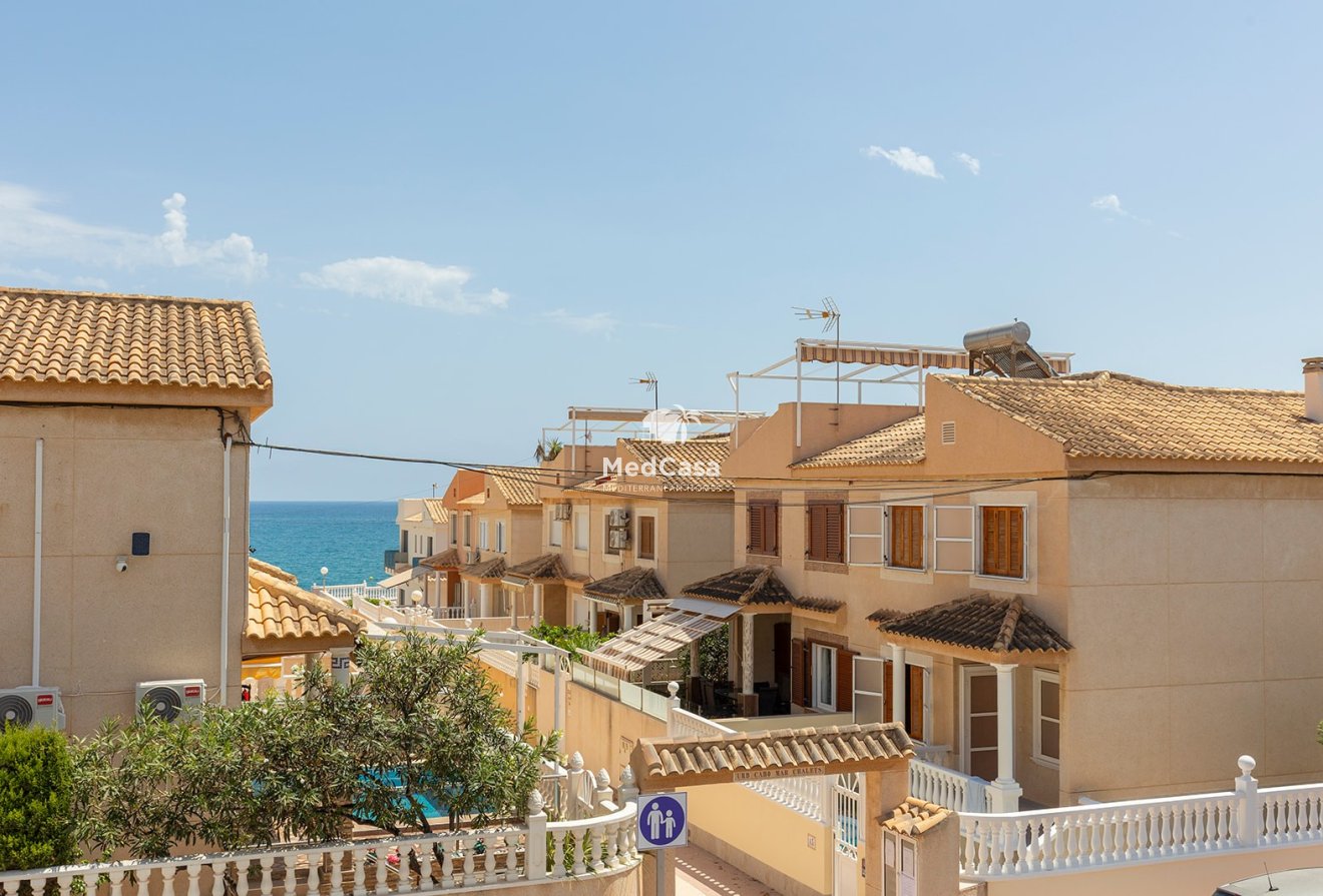 Wiederverkauf - Reihenhaus -
La Mata - Playa