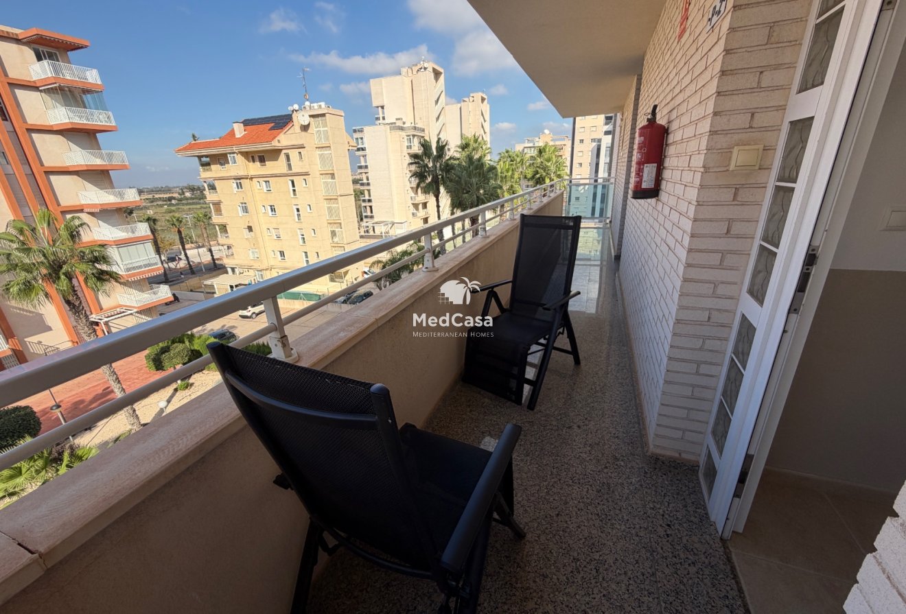 Resale - Apartment -
Guardamar del Segura - Puerto