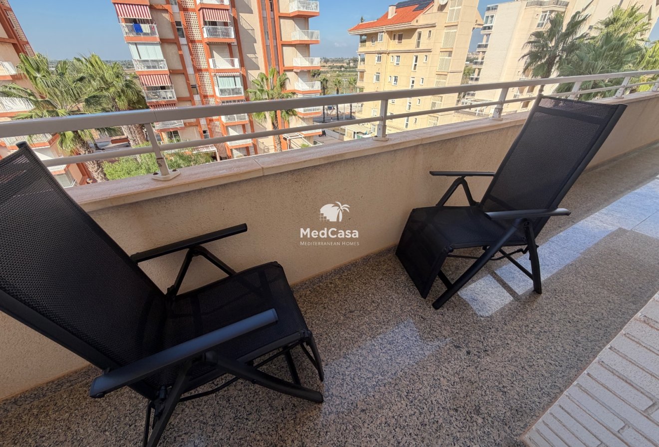 Resale - Apartment -
Guardamar del Segura - Puerto