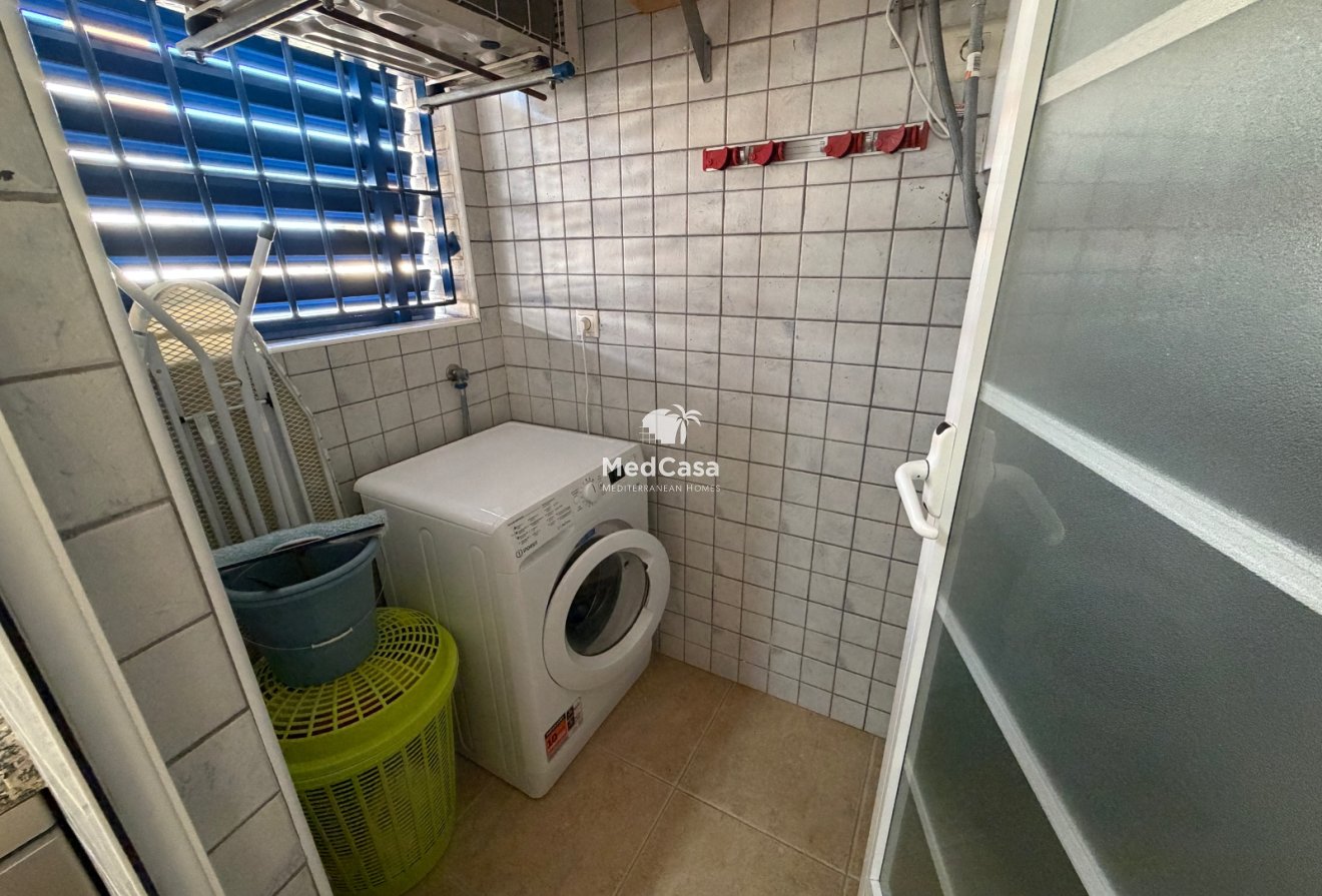 Resale - Apartment -
Guardamar del Segura - Puerto