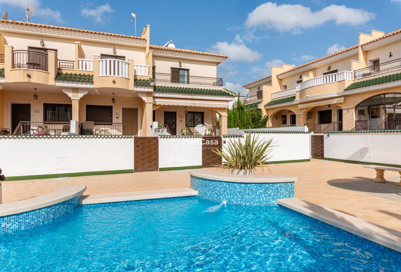 Resale - Townhouse -
Ciudad Quesada - Lo Marabú