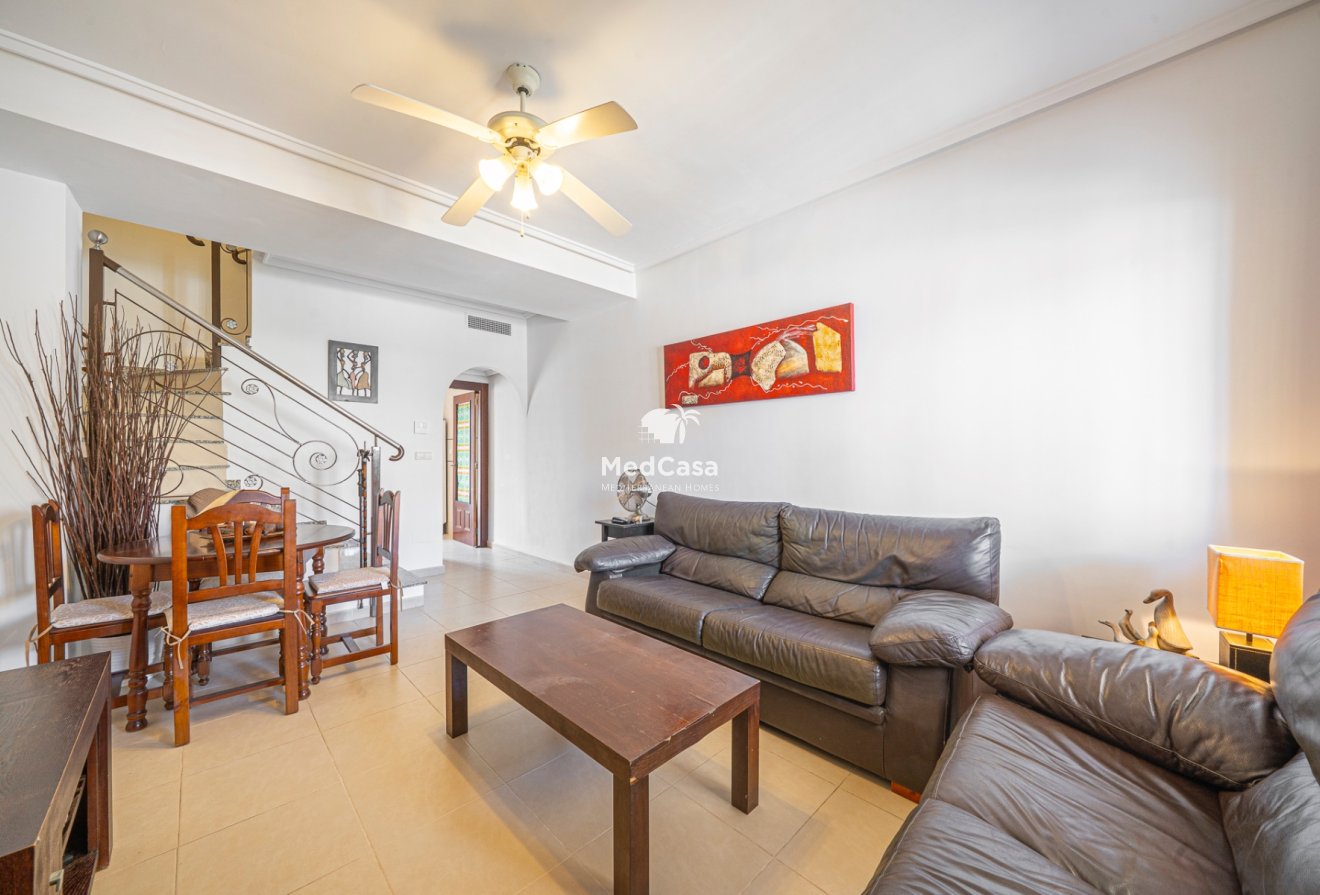 Resale - Townhouse -
Ciudad Quesada - Lo Marabú