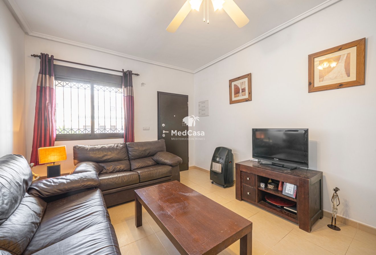 Resale - Townhouse -
Ciudad Quesada - Lo Marabú