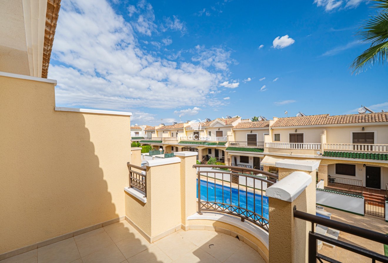 Resale - Townhouse -
Ciudad Quesada - Lo Marabú