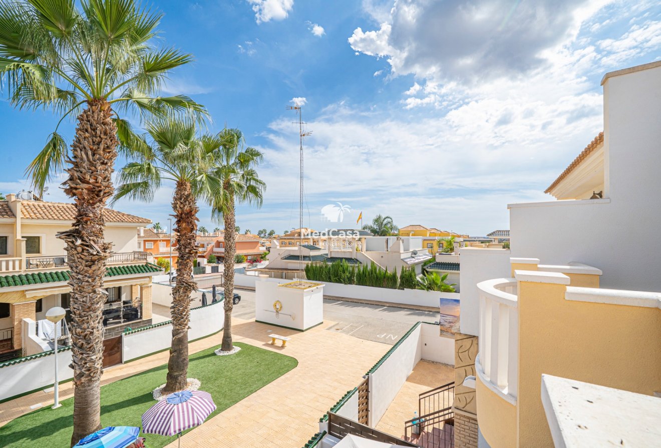 Resale - Townhouse -
Ciudad Quesada - Lo Marabú