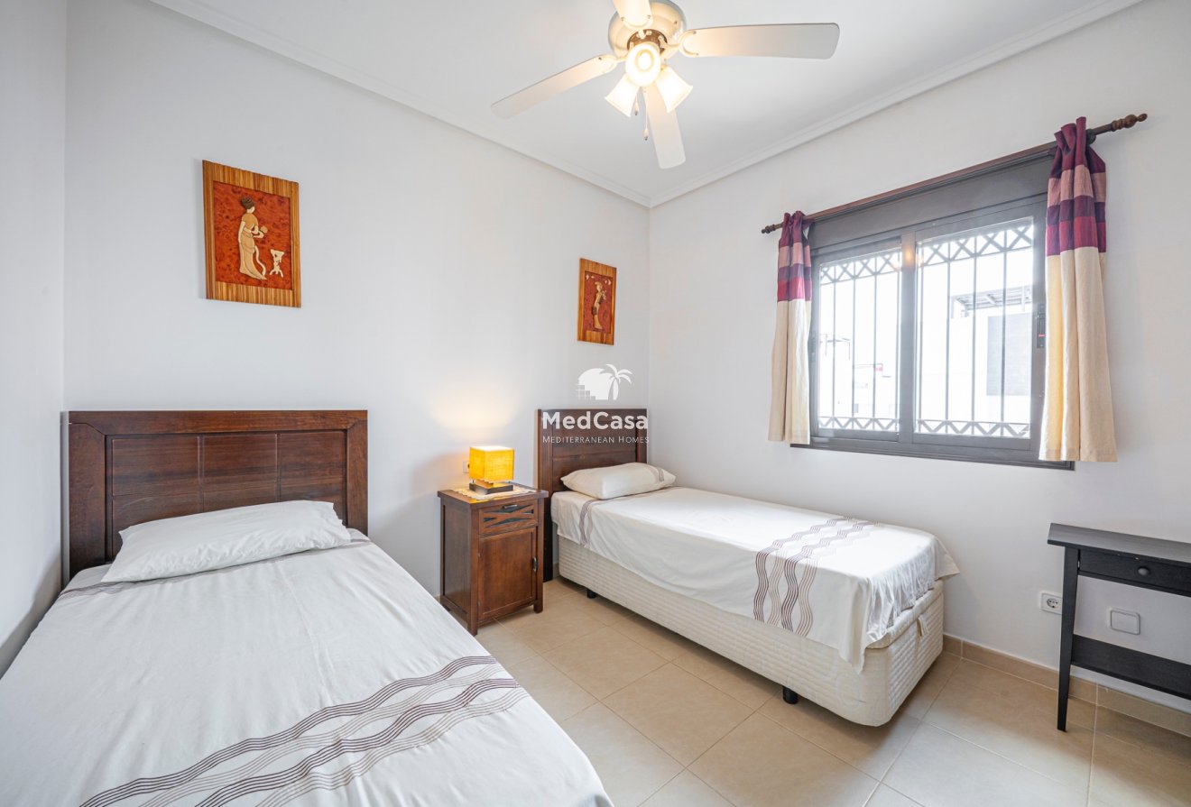 Resale - Townhouse -
Ciudad Quesada - Lo Marabú