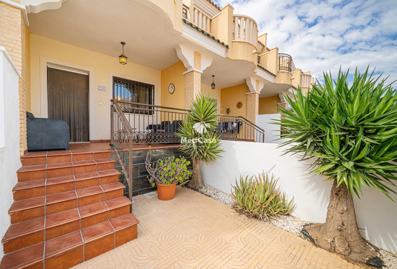 Resale - Townhouse -
Ciudad Quesada - Lo Marabú